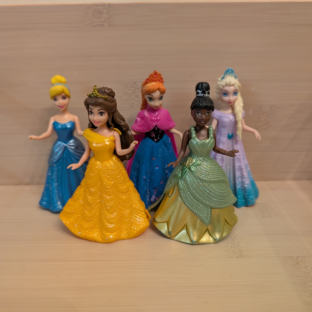 *Damaged* Magic Clip Disney Princess Polly Pocket Dolls